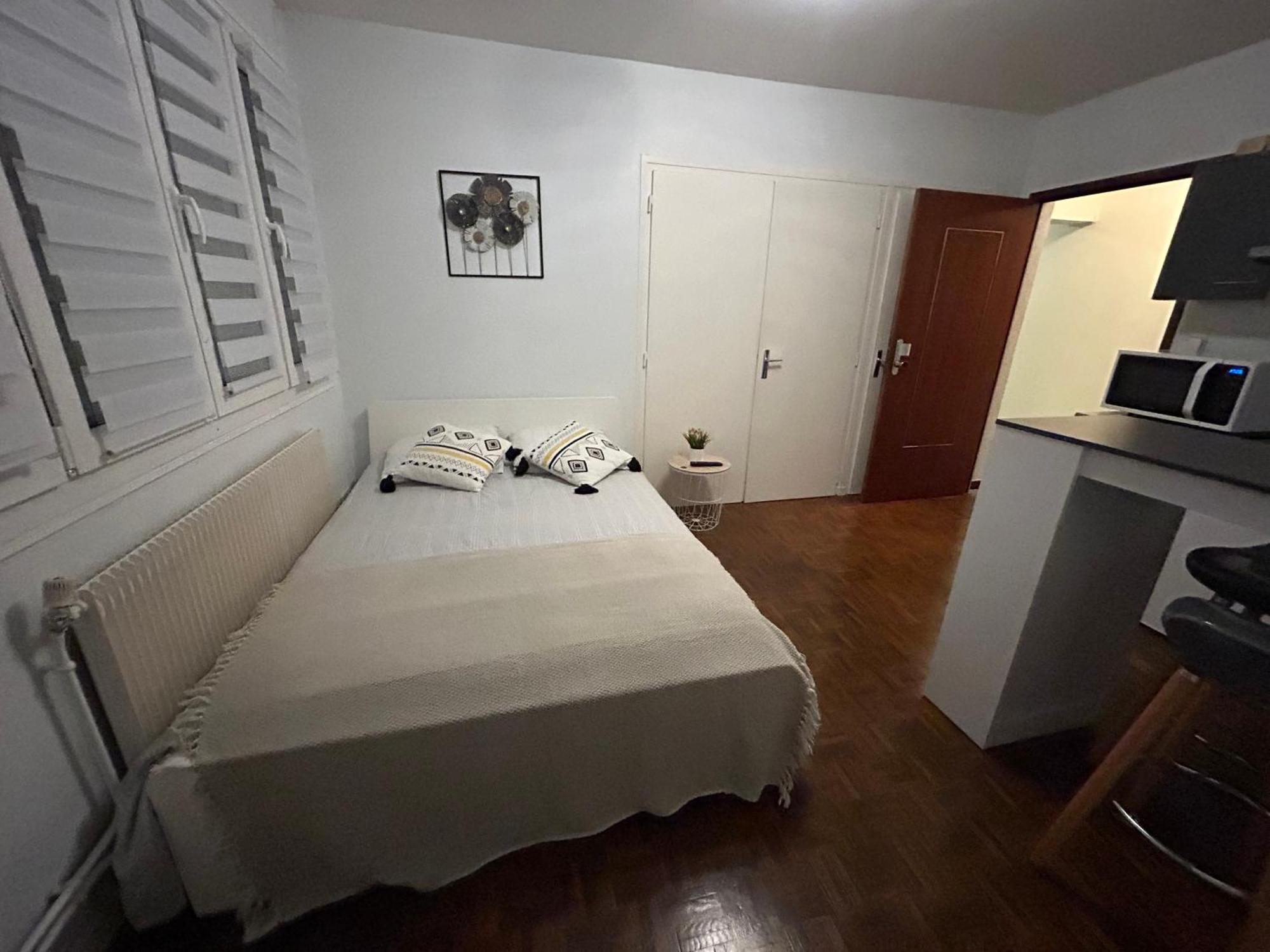 Studio Rue De Dijon Talant Екстериор снимка